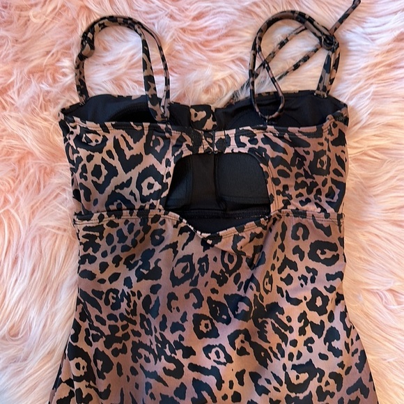 Embrace your Curves by Miracle Brands Cheetah Leopard One Piece Swimsuit - Picture 4 of 12